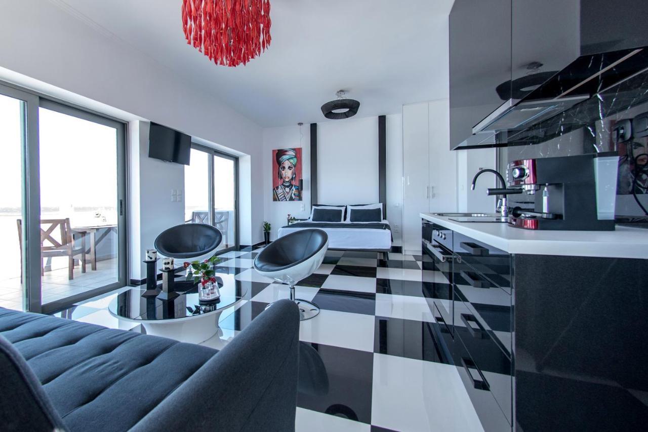 Majestic Penthouse In The Heart Of Patra Apartment ภายนอก รูปภาพ
