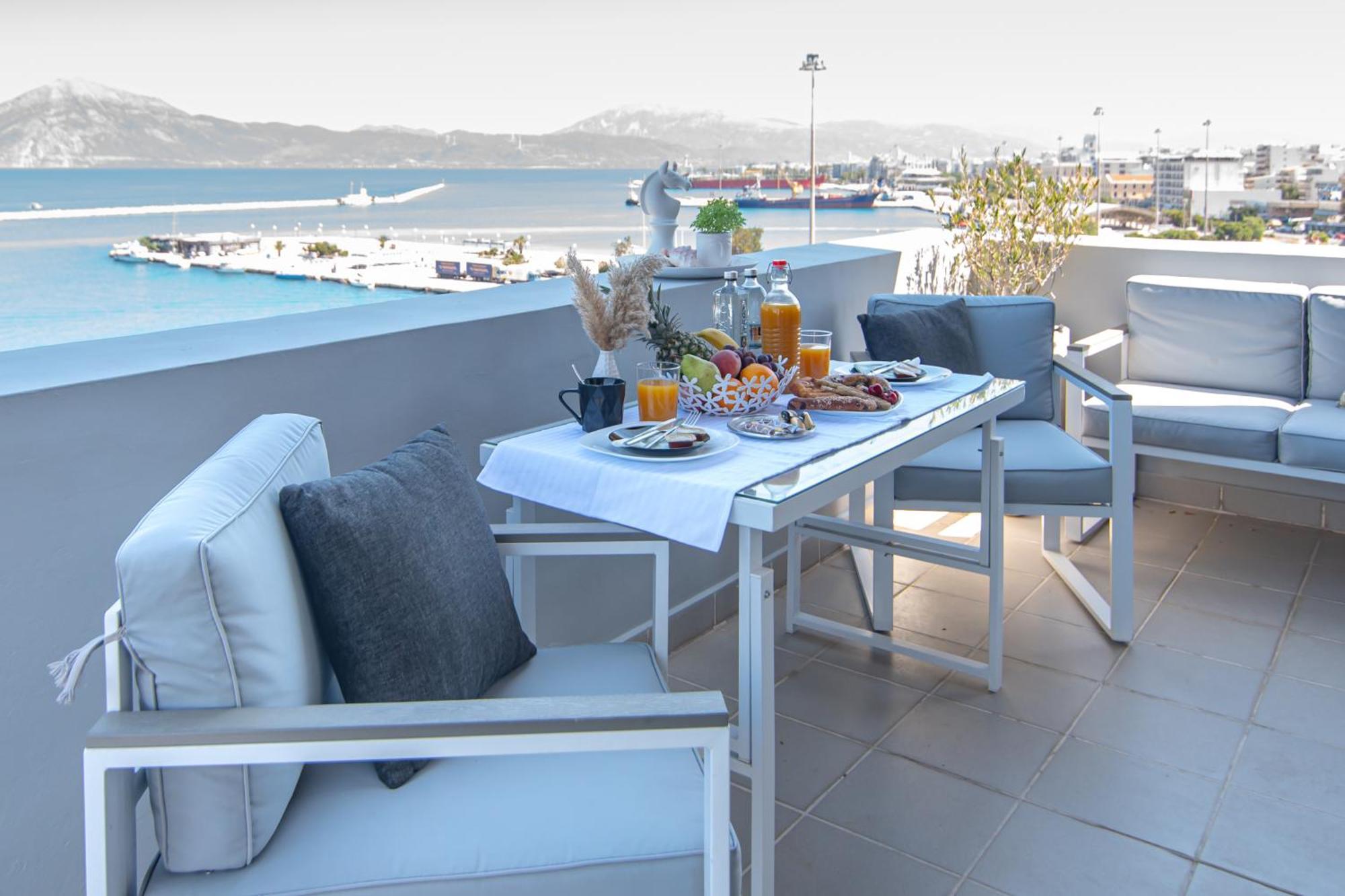 Majestic Penthouse In The Heart Of Patra Apartment ภายนอก รูปภาพ