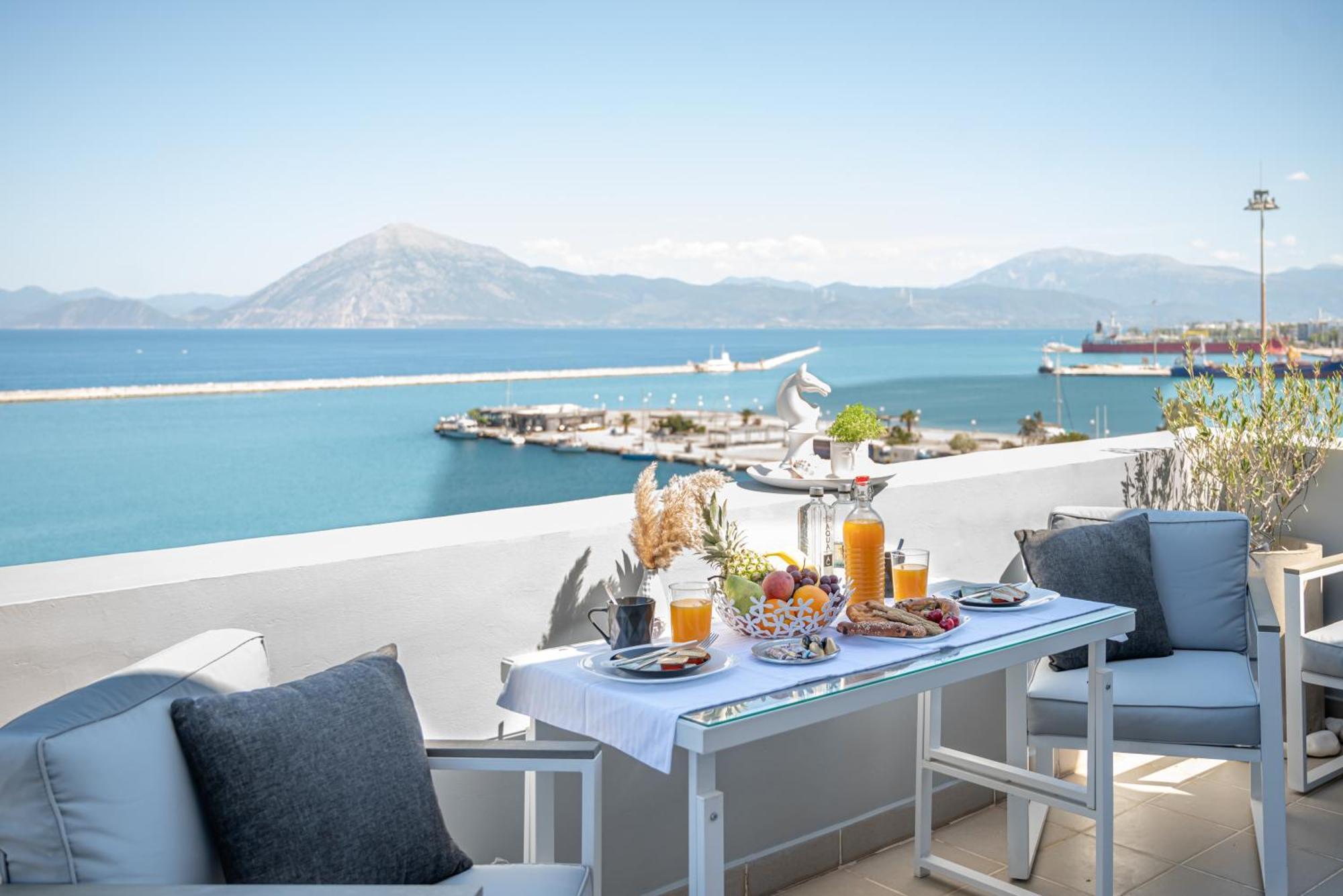Majestic Penthouse In The Heart Of Patra Apartment ภายนอก รูปภาพ